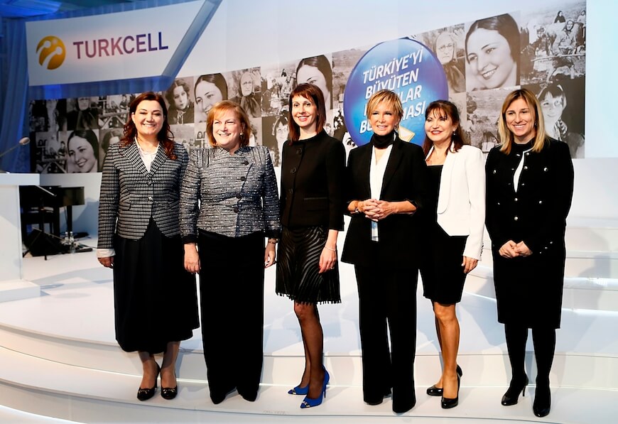 Yadigar Gökalp İlhan - Güler Sabancı - Selen Kocabaş - Filiz Akın - Hila...