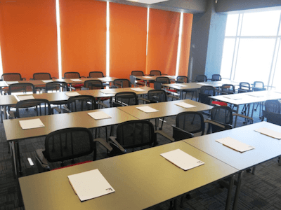 Plaza Cubes by Okalip Toplantı Keyfi Tokyo Salonu