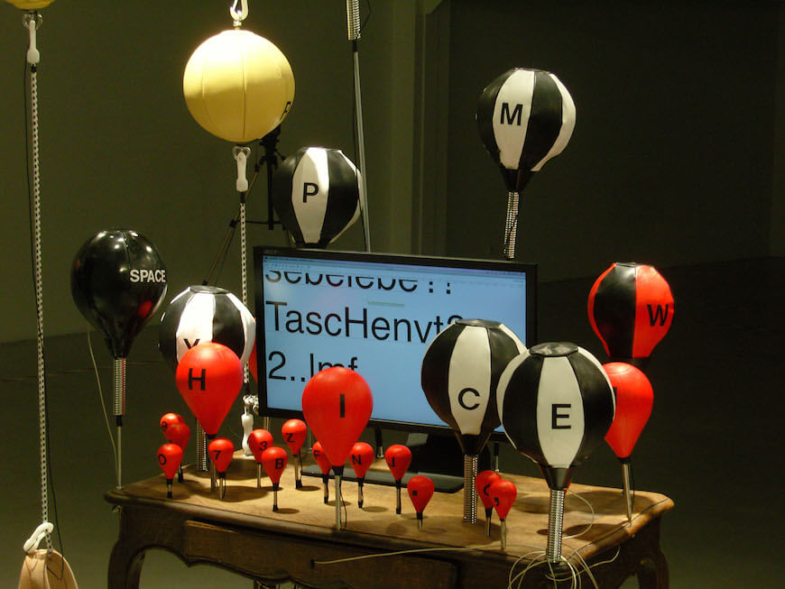 SAMSUNG DIGITAL CAMERA